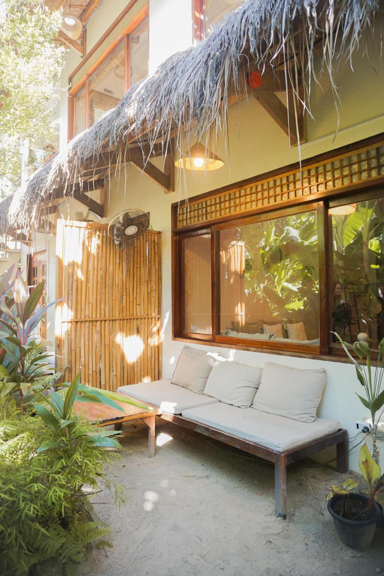 Greenhouse Siargao Roadside Boutique Apartments General Luna  Exterior foto